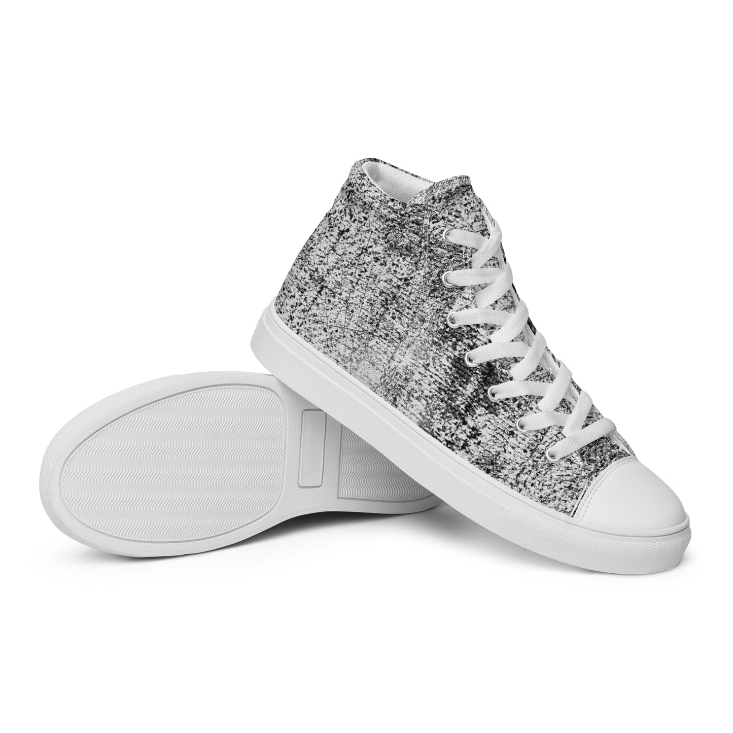 Men’s high top Distressed Pattern canvas shoes.